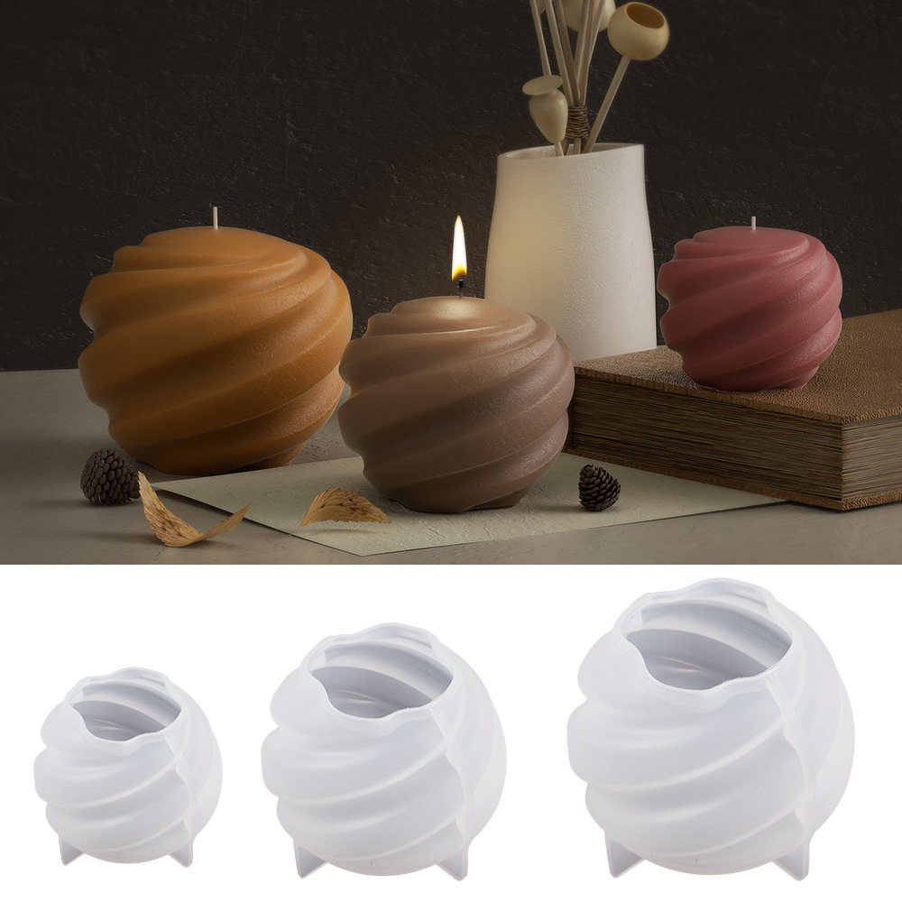 Rotating Planet Silicone Candl - Soap Making Recipes recension och pris