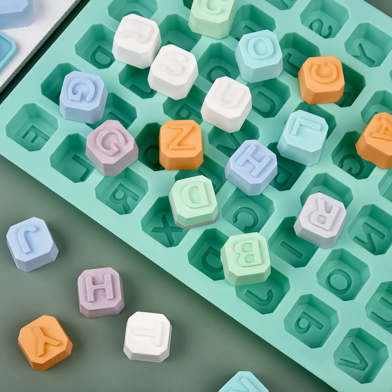 48 Letter Enghish Alphabet let - Soap Making Molds recension och pris